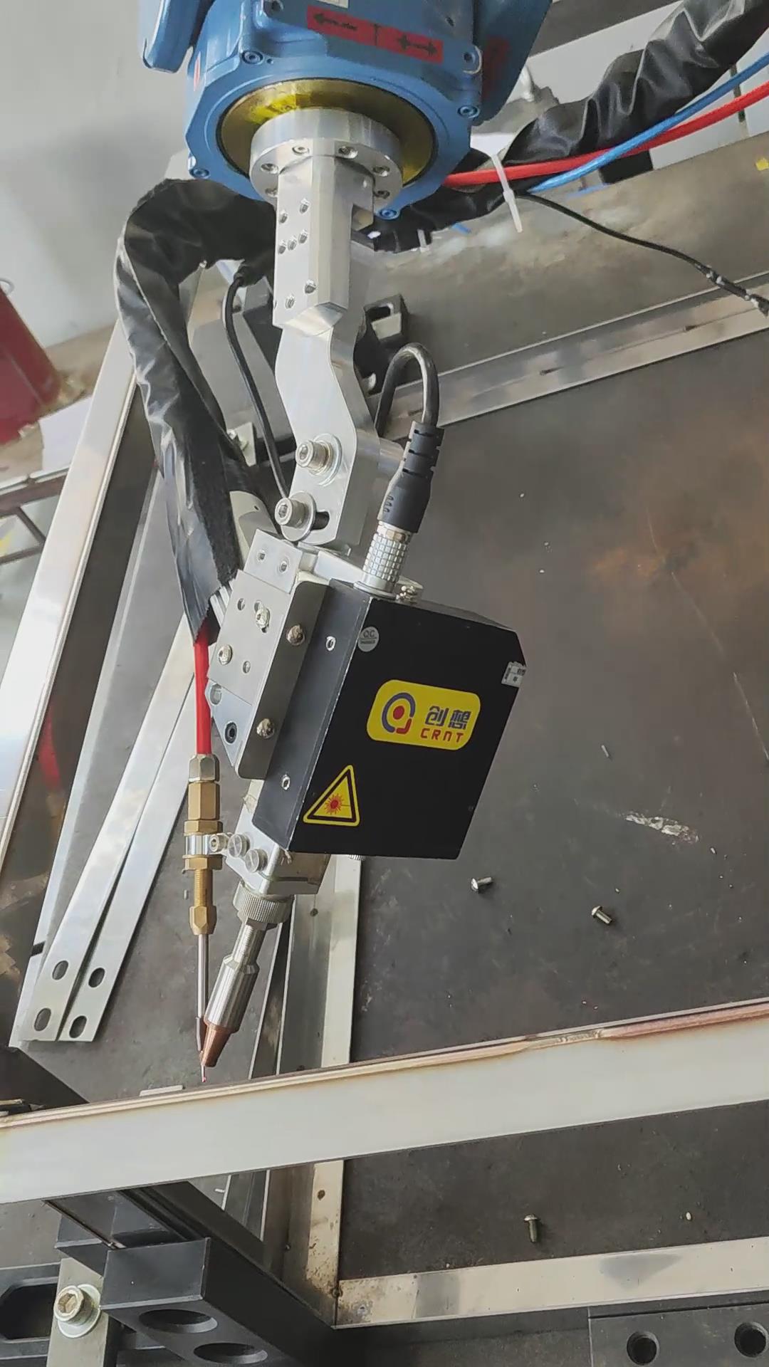 創(chuàng)想智控激光焊縫跟蹤系統(tǒng)在電氣柜框架自動化焊接的應用