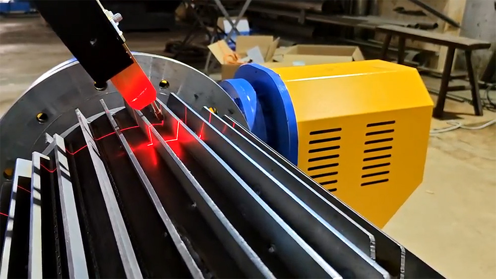 創(chuàng)想智控激光焊縫跟蹤器：電機外殼高效智能焊接的新突破